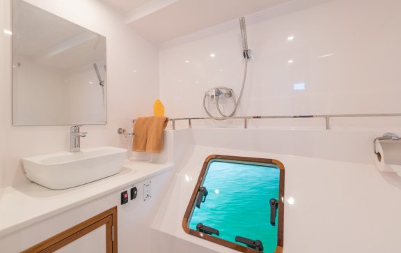 Image of Vesna yacht #10