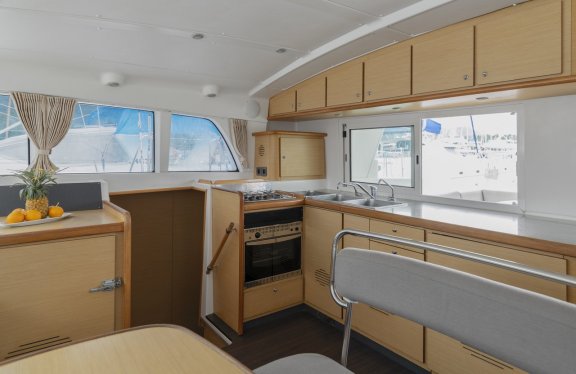 Image of Mystikal yacht #20