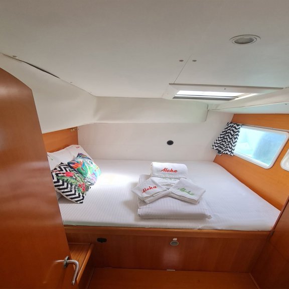 Image of Aloha yacht #11