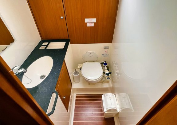 Image of Aquaholic yacht #20