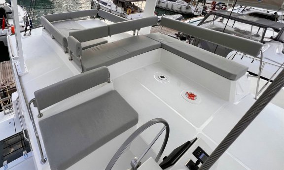 Image of Honour yacht #11