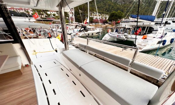 Image of Honour yacht #14