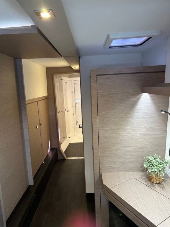 Image of Sea Magik yacht #12