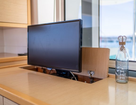 Image of Orlando yacht #27