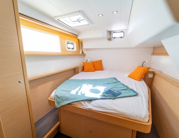 Image of Orlando yacht #30