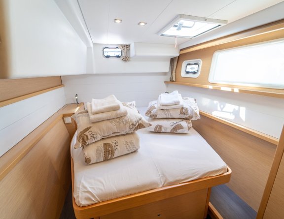 Image of Orlando yacht #32