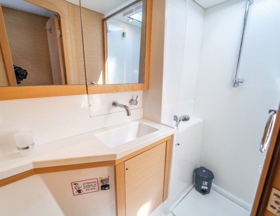 Image of Orlando yacht #37