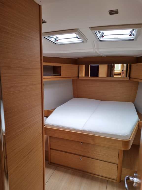 Image of Interlude yacht #7