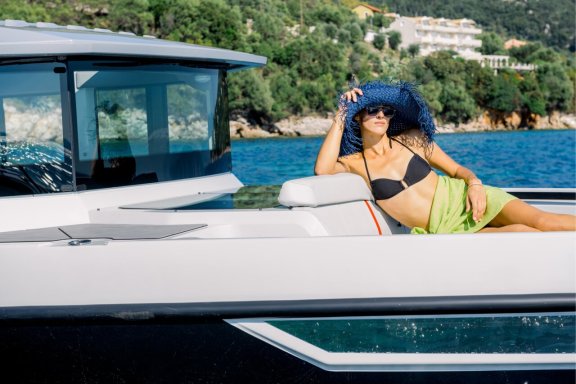 Image of Serendipity yacht #6