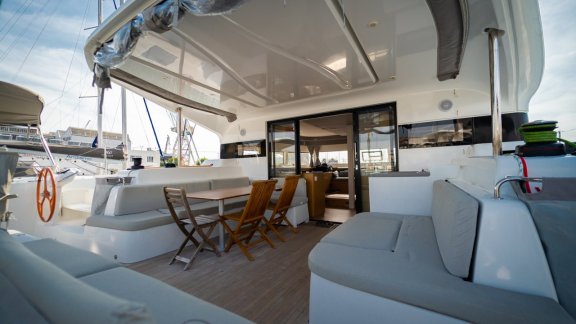 Image of Issa yacht #6