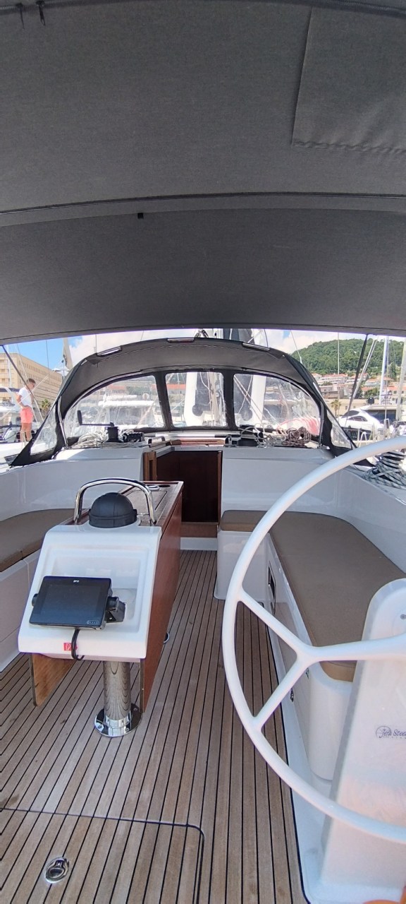 Image of Slovenska 4 yacht #6