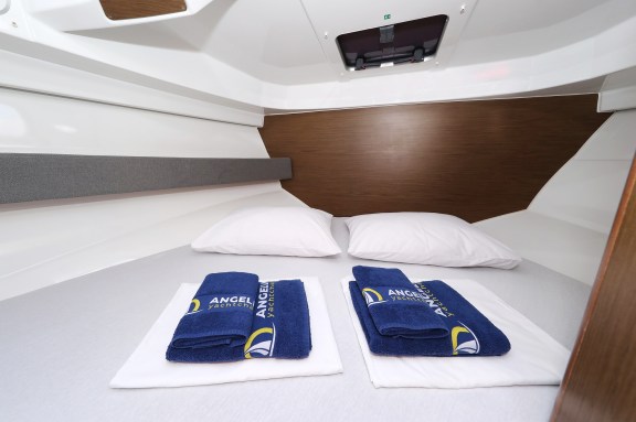 Image of Angela yacht #24