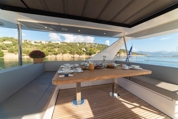 Image of Kamchatka yacht #5