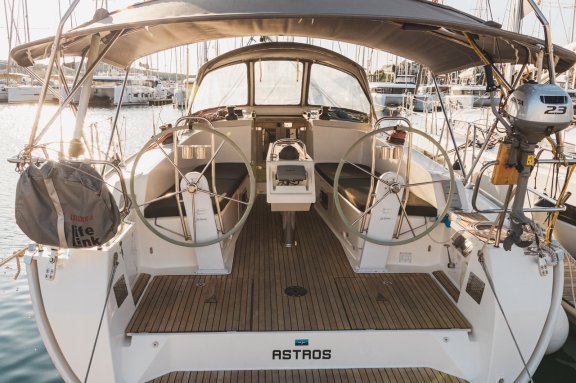 Image of Astros yacht #4