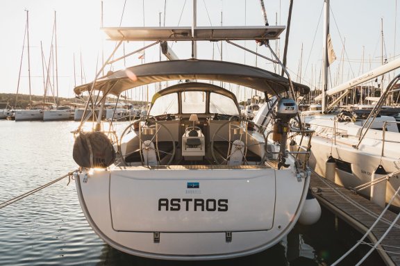 Image of Astros yacht #11