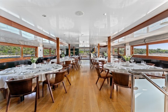 Image of Karizma yacht #16