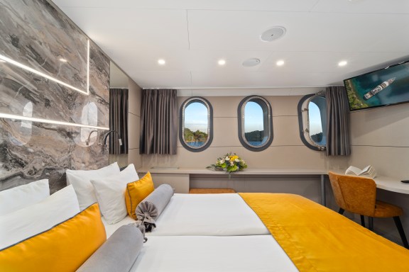 Image of Freedom yacht #2