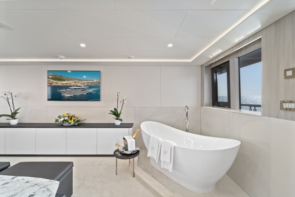 Image of Freedom yacht #12