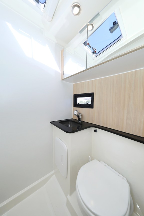 Image of Batu yacht #37