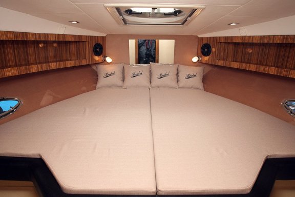 Image of Eva 2 yacht #6