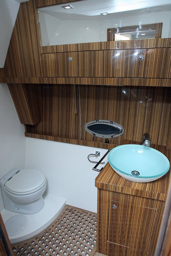 Image of Eva 2 yacht #9