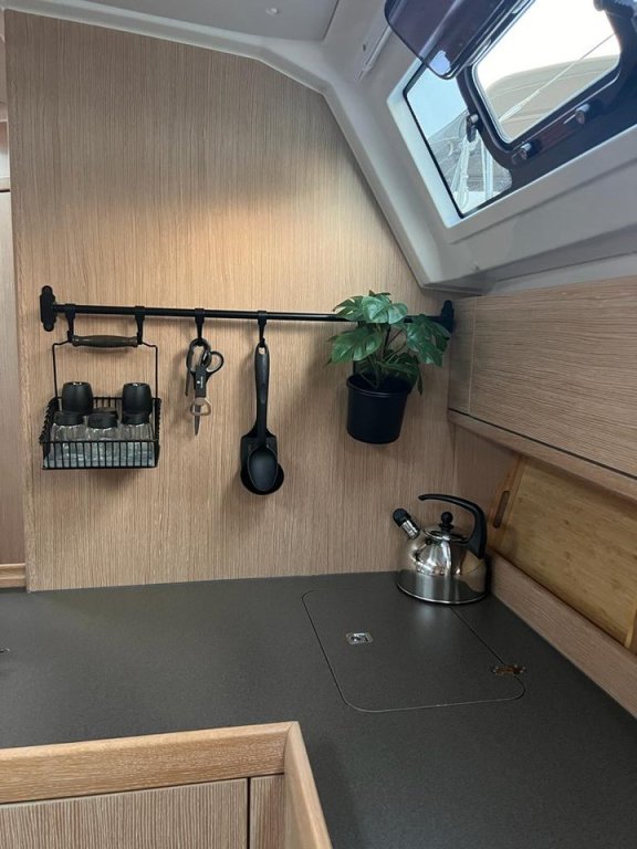 Image of Life Is Beautiful yacht #7