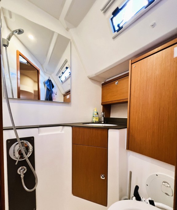 Image of Summer Breeze yacht #26