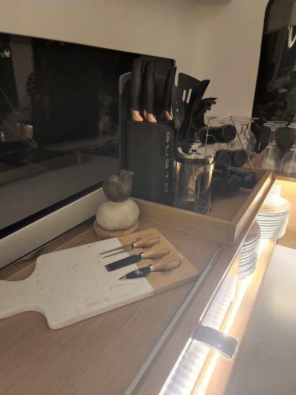 Image of Lizzy yacht #5