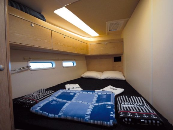 Image of Ben Swiss yacht #12