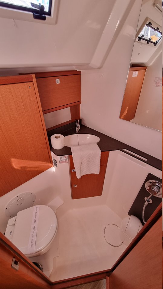 Image of Iustitia yacht #16