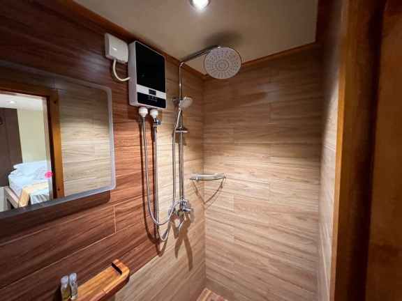 Image of North Seven Liveaboard yacht #31