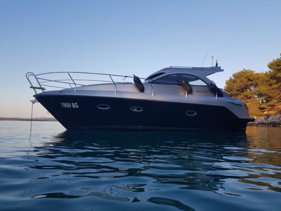 Image of Max 1 yacht #4