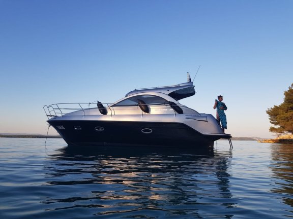 Image of Max 1 yacht #5
