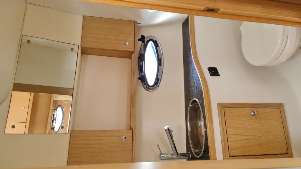 Image of Max 1 yacht #17