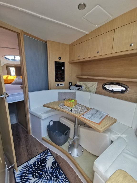 Image of Max 2 yacht #11