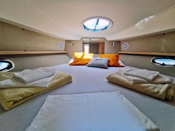 Image of Max 2 yacht #13