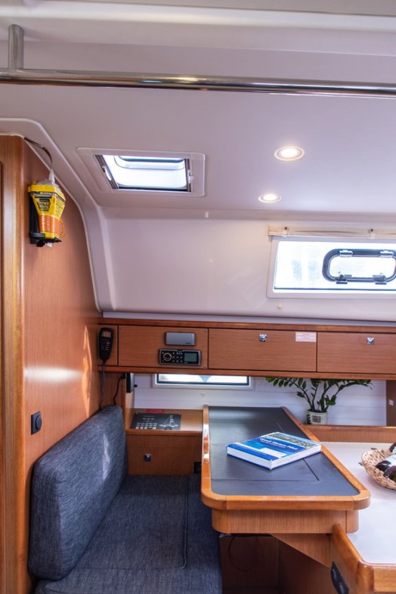 Image of Philoctetes yacht #9