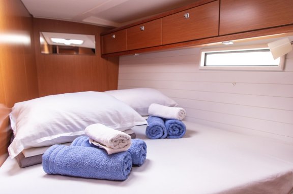 Image of Philoctetes yacht #14