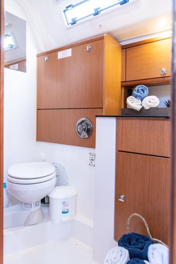 Image of Philoctetes yacht #25