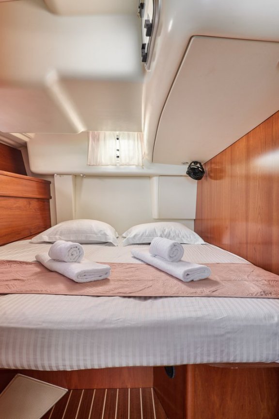 Image of Boomerang yacht #15