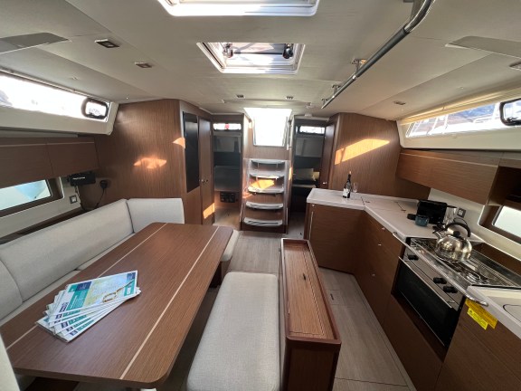 Image of MariMar yacht #12