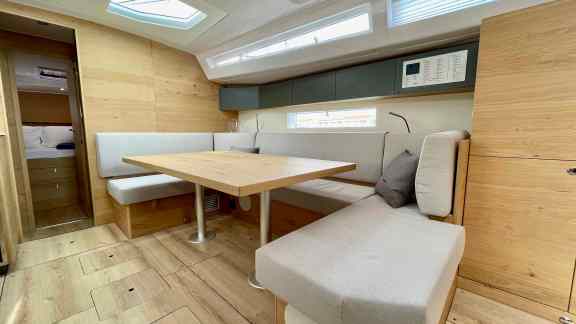 Image of Aurora yacht #19