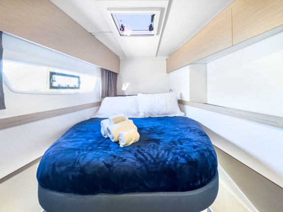 Image of Serenity Now yacht #19