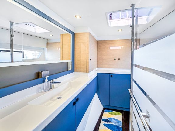 Image of Serenity Now yacht #21