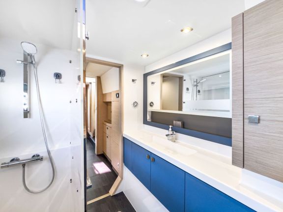 Image of Serenity Now yacht #22