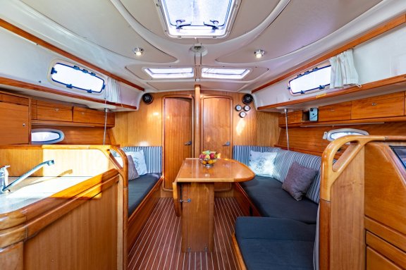 Image of Funky yacht #6