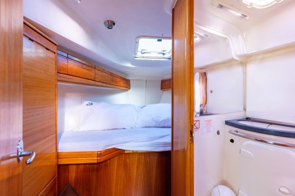 Image of Funky yacht #15