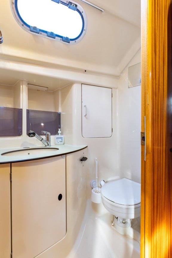 Image of Amun Re yacht #12