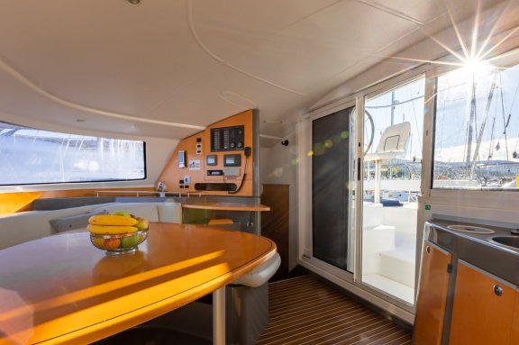 Image of Mrs. Brightside yacht #6