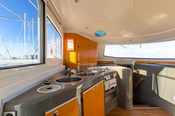 Image of Mrs. Brightside yacht #7